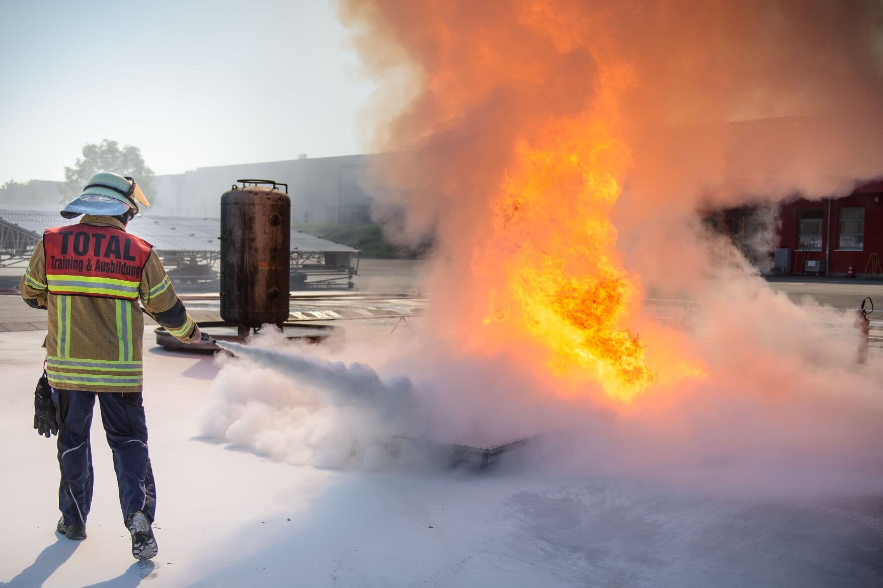 Löschübungen im betrieblichen Brandschutz